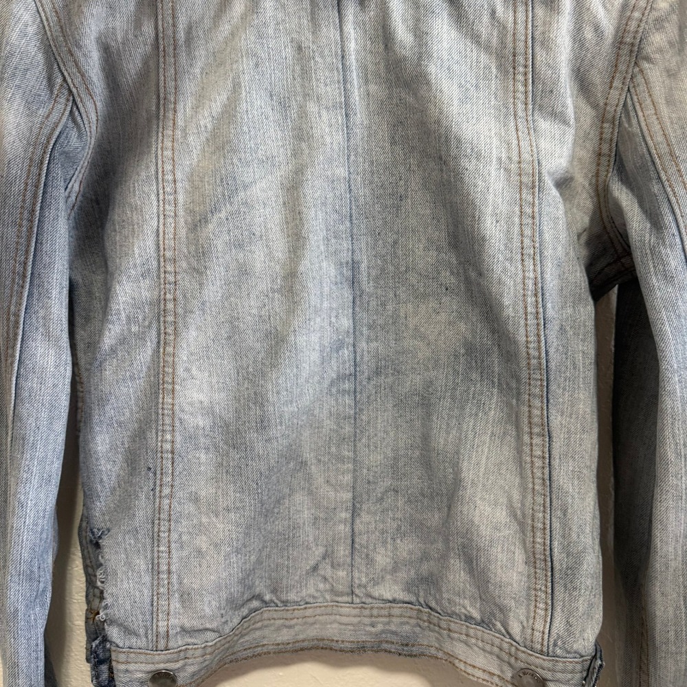 RARE-All About Eve Distressed Denim Jacket Hooded Light Wash Women's Size Medium - Picture 9 of 13